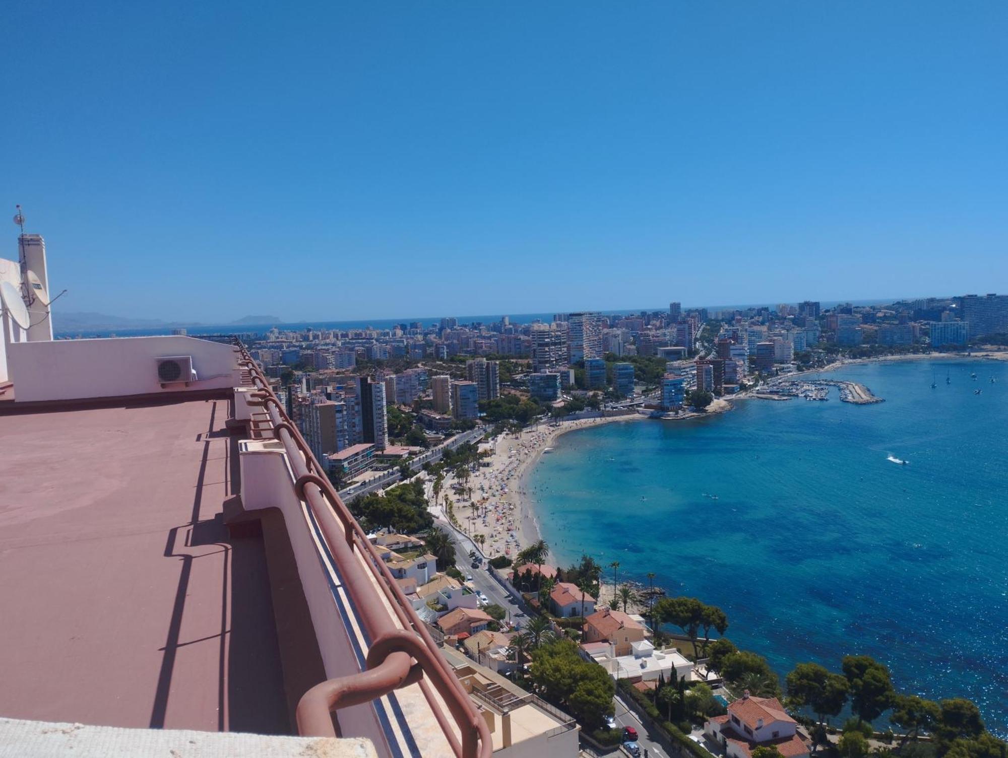 A 50 Metros Del Mar Y En 2 Paradas De Bus Estas En El Centro De Alicante Exteriér fotografie